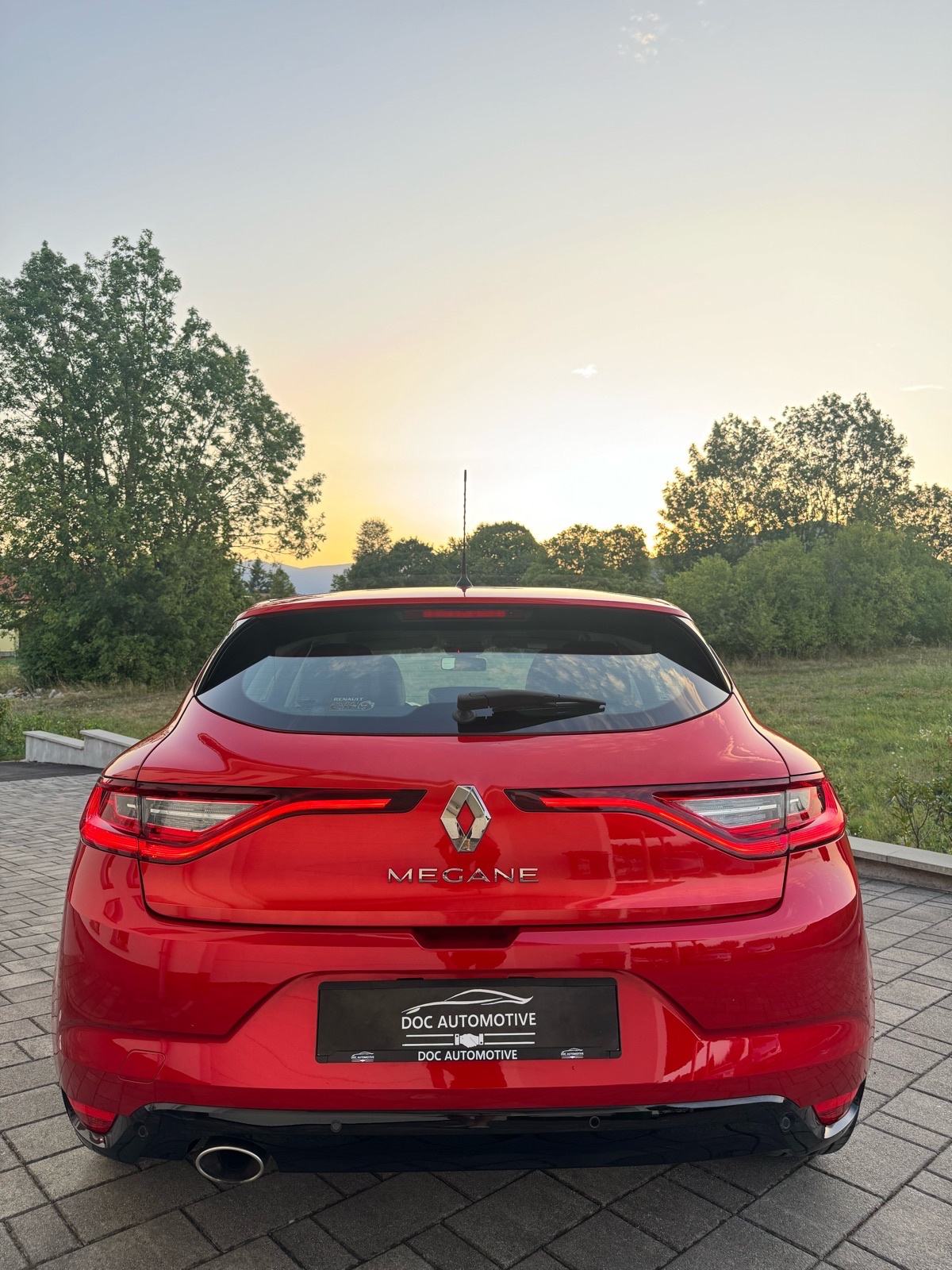 RENAULT MEGANE 1,5 dCi 110KS, INTENS, 1.VL, VELIKI SERVIS, TOP, fotografija 5