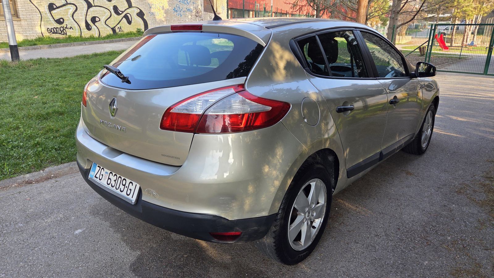 Renault Megane 1.5 dCi 2010.g.Reg.07/2027.g.KLIMA.alu,HR auto!!odličan, fotografija 5