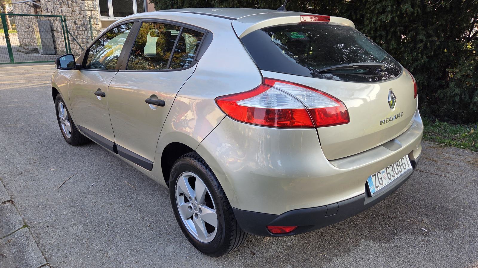 Renault Megane 1.5 dCi 2010.g.Reg.07/2027.g.KLIMA.alu,HR auto!!odličan, fotografija 7