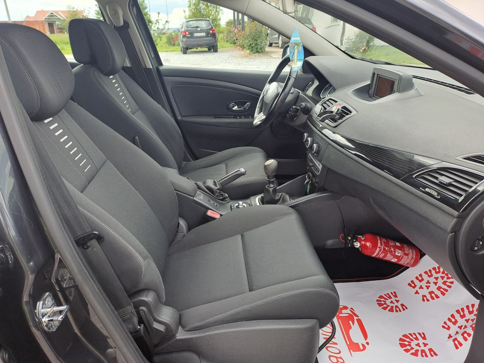 Renault Megane 1,5 dCi-2012gd.md-NAVIGACIJA-klima,alu,rg01/2027,KARTIC, fotografija 10
