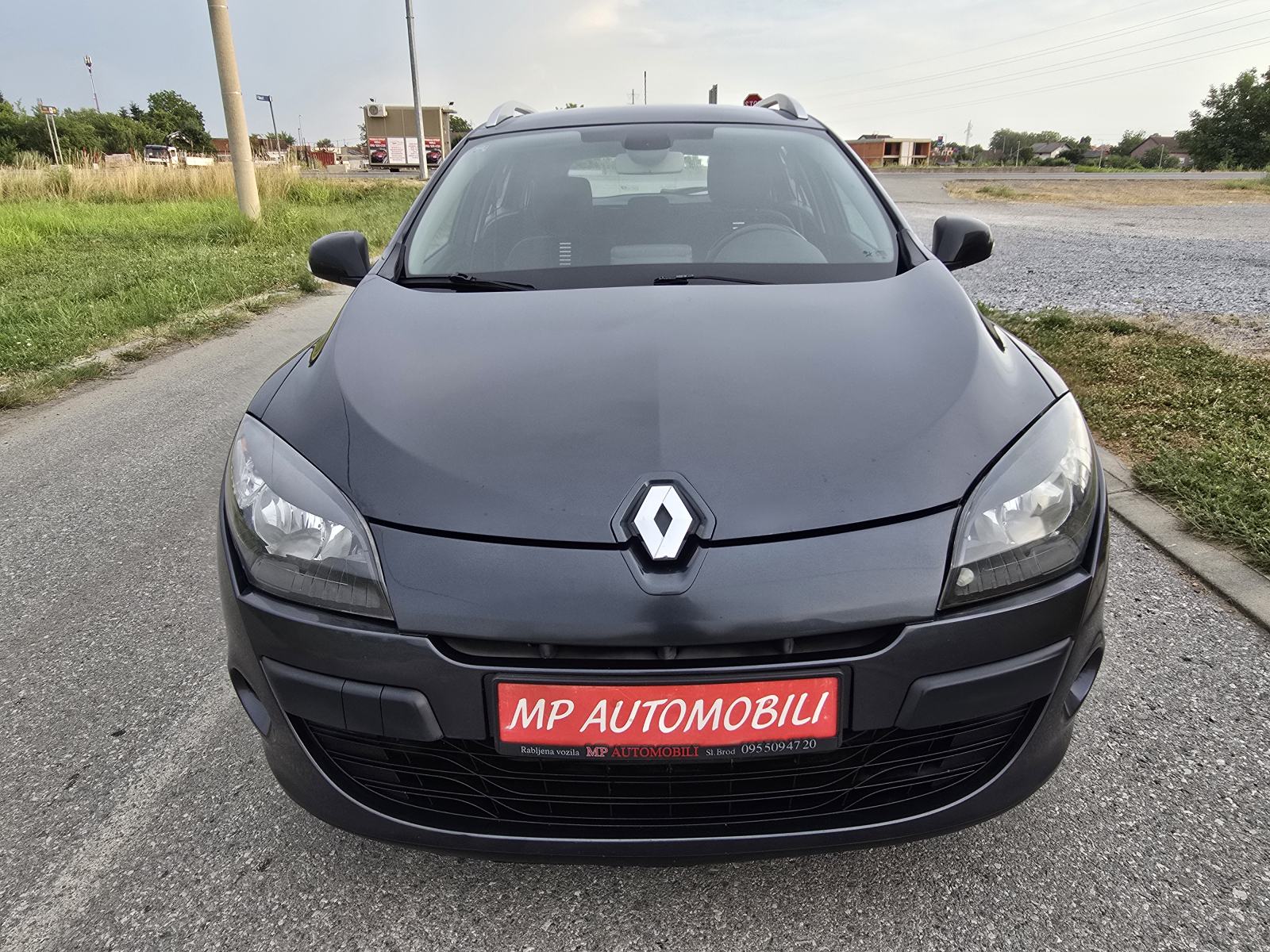 Renault Megane 1,5 dCi-2012gd.md-NAVIGACIJA-klima,alu,rg01/2027,KARTIC, fotografija 3