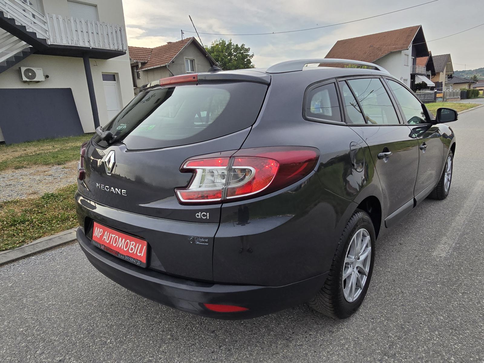 Renault Megane 1,5 dCi-2012gd.md-NAVIGACIJA-klima,alu,rg01/2027,KARTIC, fotografija 6