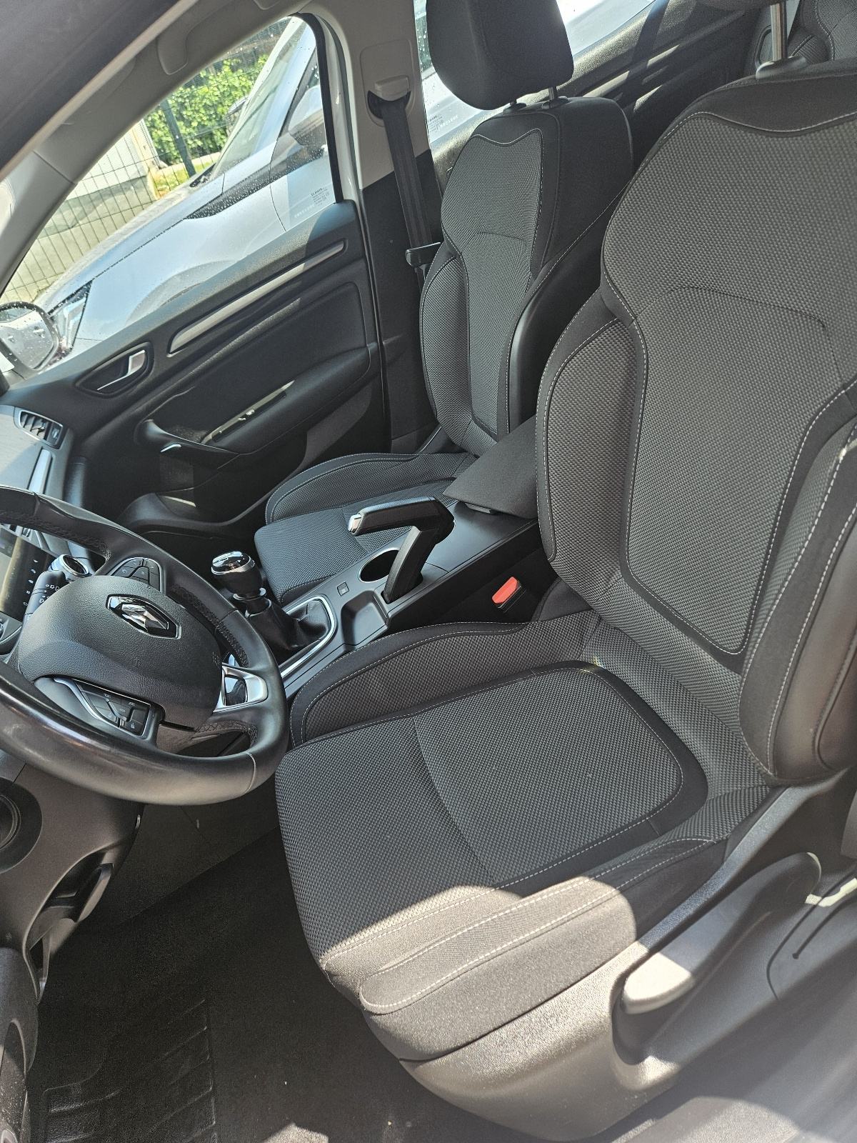 Renault Megane 1,5 DCi EVOLUTION, fotografija 10