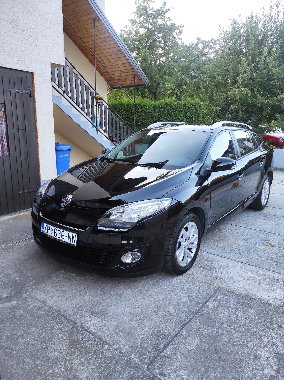 Renault Megane 1.5 dci expression *Izuzetno sačuvan njegovan održavan*, pogled izvana - slika 1