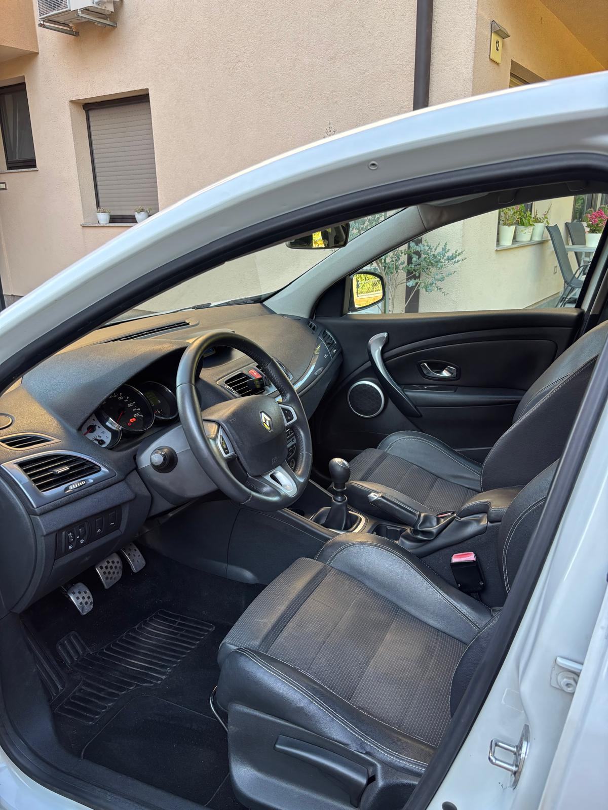 Renault Megane 1,5 dCi GT line, fotografija 11