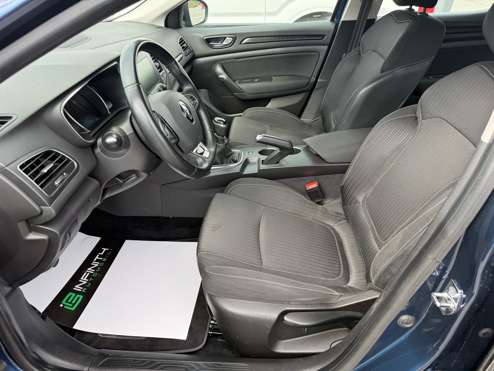 Renault Megane 1.5 dCi NAVI, AUT.DVO.KLIMA, VIRT, GRATIS REGISTRACIJA, fotografija 10