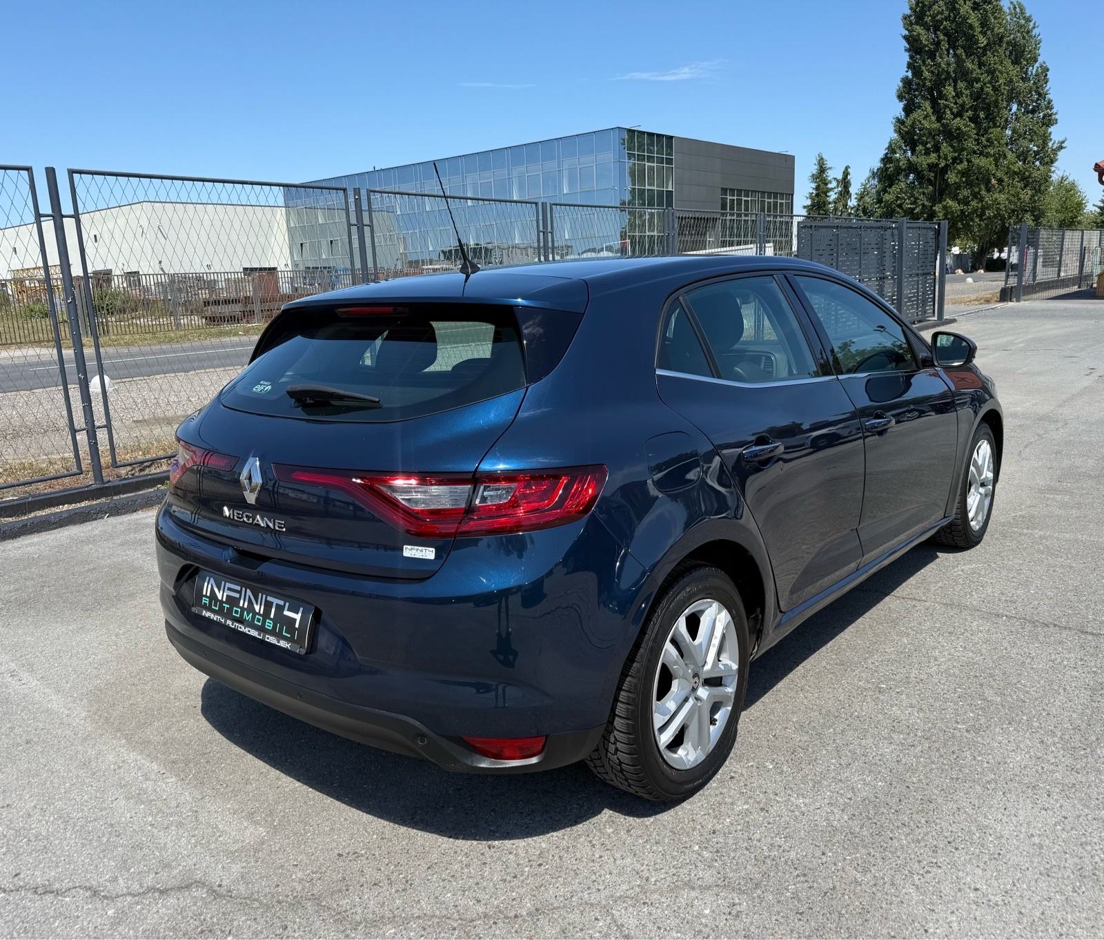 Renault Megane 1.5 dCi NAVI, AUT.DVO.KLIMA, VIRT, GRATIS REGISTRACIJA, fotografija 7