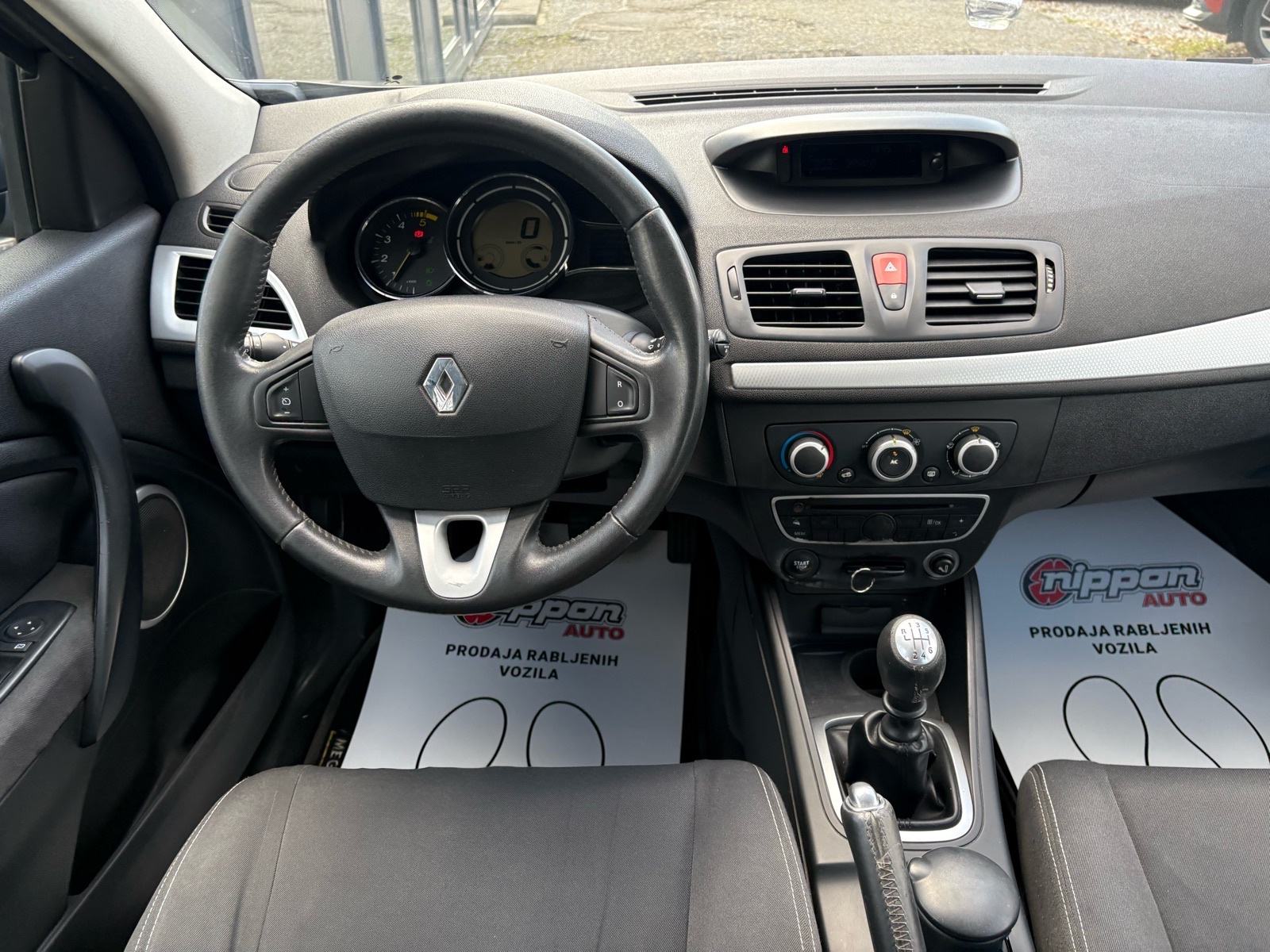 Renault Megane 1,5 dCi REG:04/2027 - KLIMA - AUTOKREDIT, fotografija 13