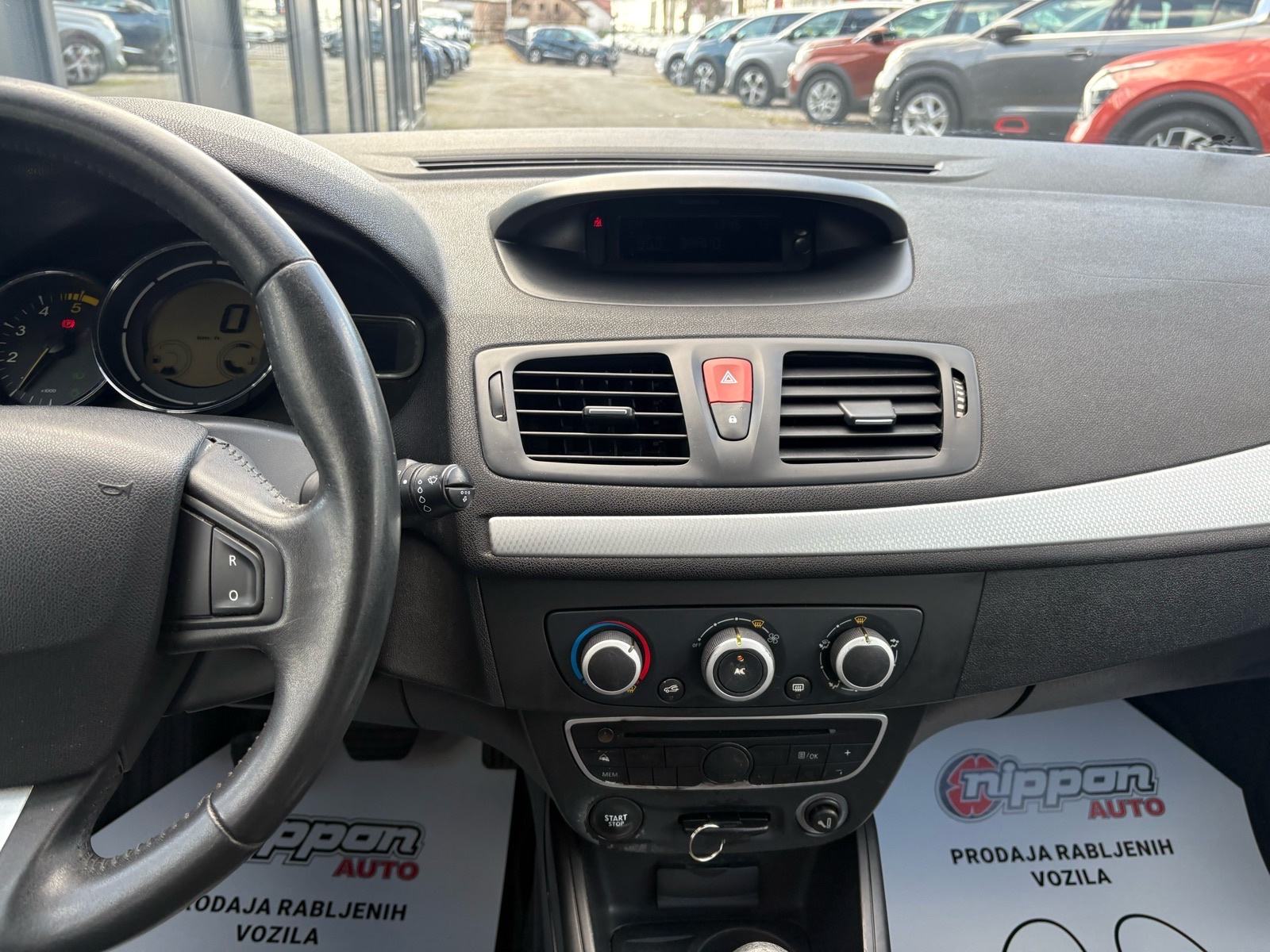Renault Megane 1,5 dCi REG:04/2027 - KLIMA - AUTOKREDIT, fotografija 15