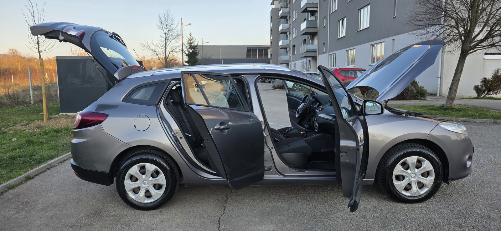 Renault Megane 1,5 dCi reg. do 07/27, Odlično stanje, fotografija 13