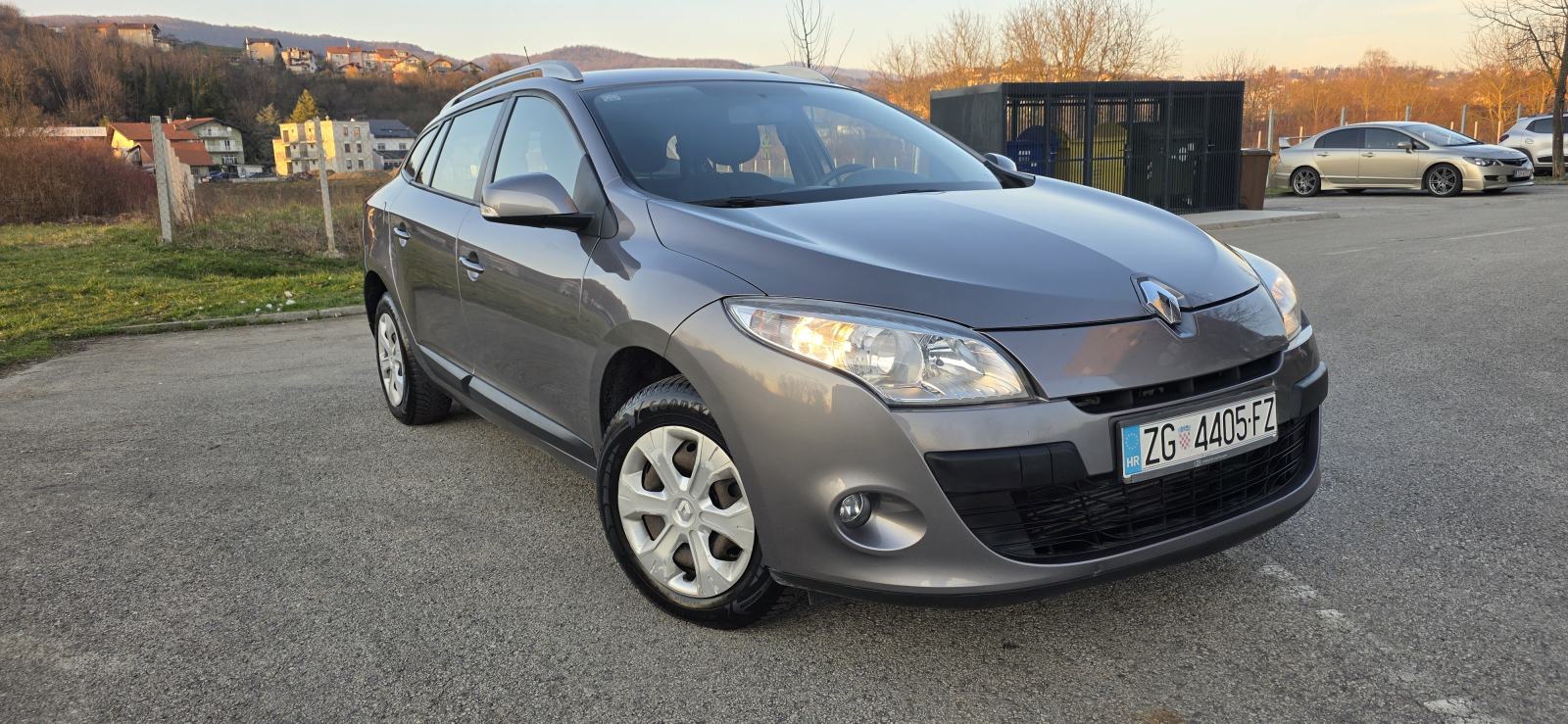 Renault Megane 1,5 dCi reg. do 07/27, Odlično stanje, fotografija 10