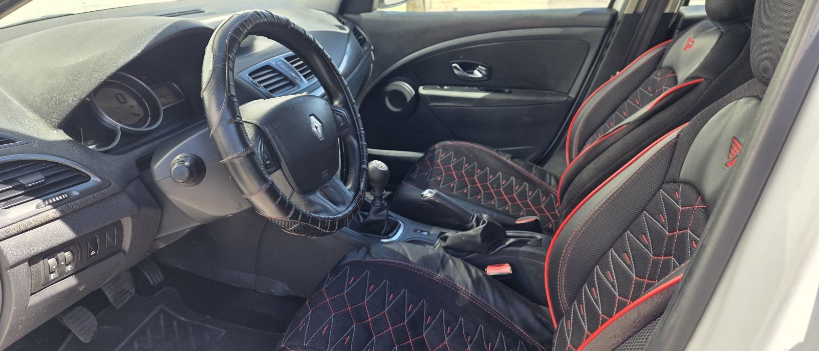 Renault Megane 1.5 dCi,REGAN,VELIKI SERV,KLIMA, fotografija 9