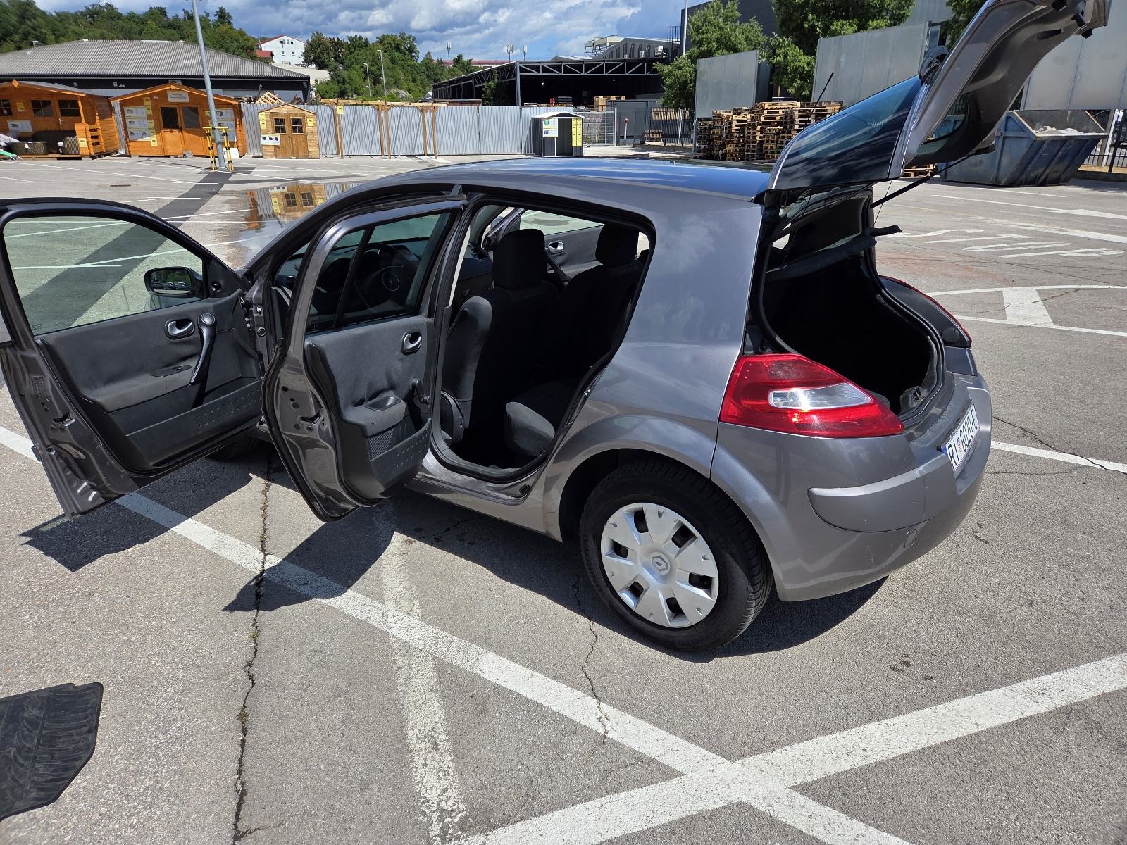 Renault Megane 1,5 dCi, fotografija 14