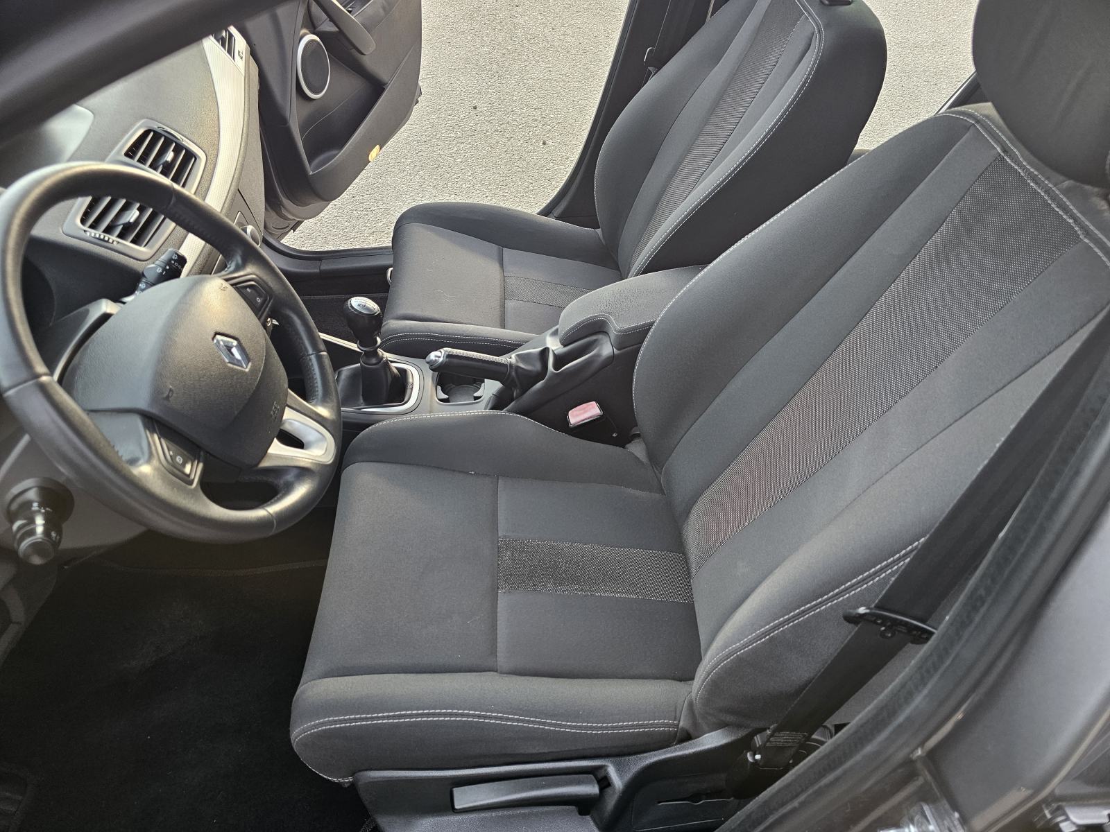 Renault Megane 1,5 dCi, fotografija 8