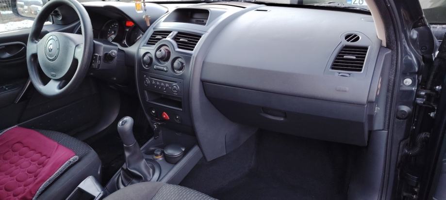 Renault Megane 1,5 dCi, fotografija 9