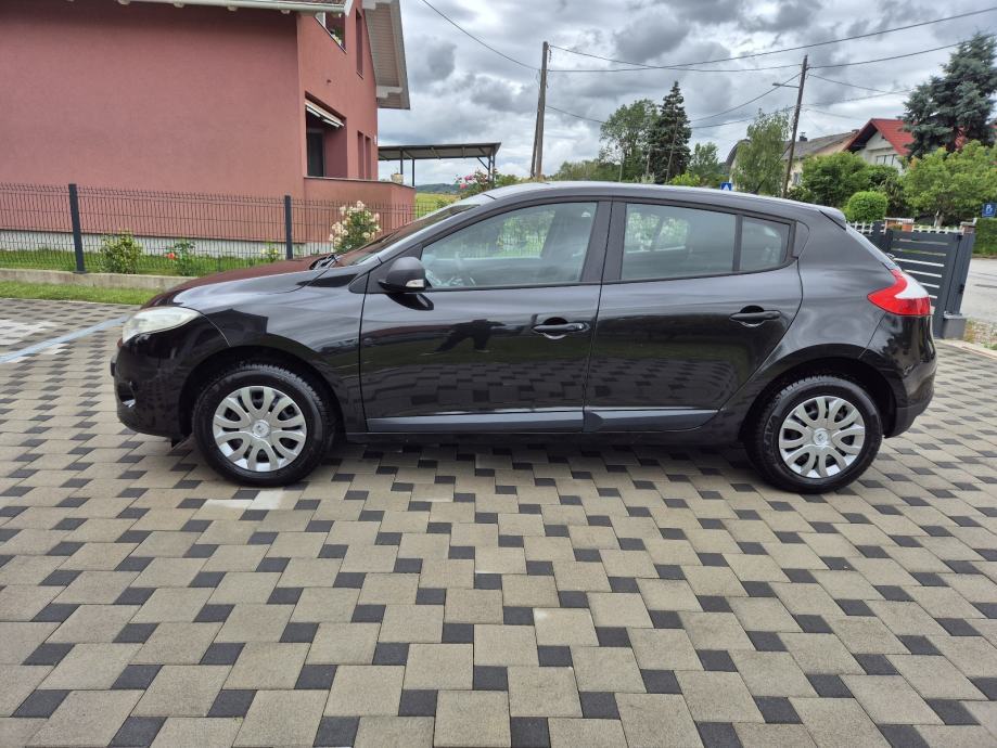 Renault Megane 1.6 16V 2010g Reg:06/27 199 TKm100% SERVISNA 1- VLASNIK, fotografija 2