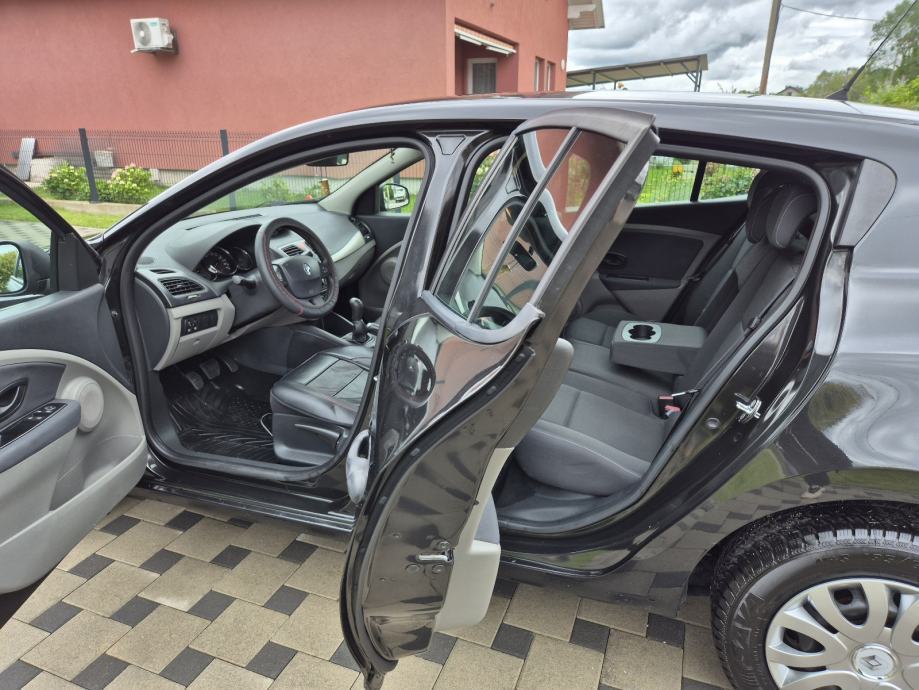 Renault Megane 1.6 16V 2010g Reg:07/27 199 TKm100% SERVISNA 1- VLASNIK, fotografija 11