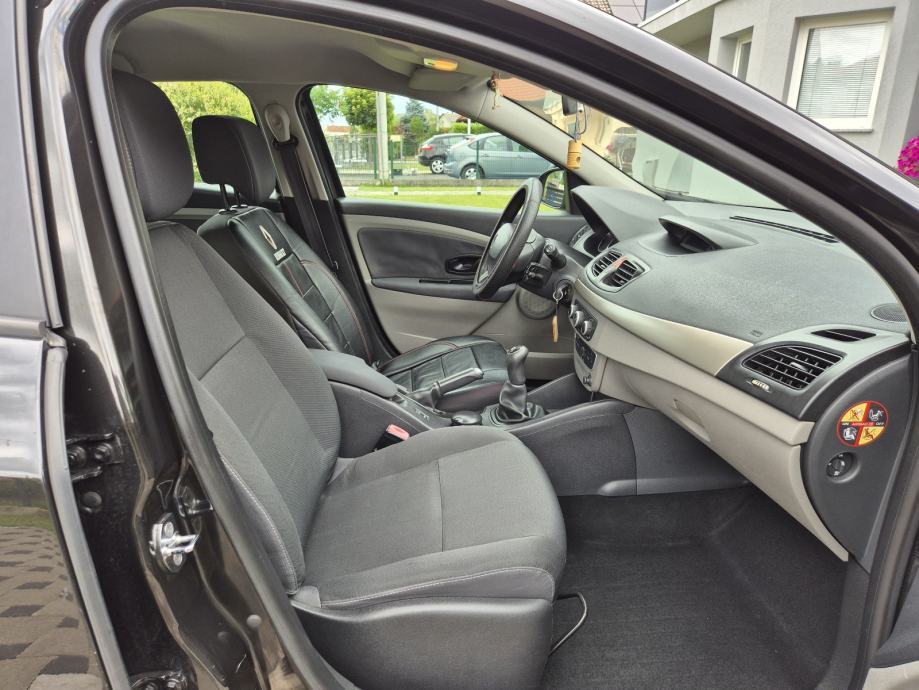 Renault Megane 1.6 16V 2010g Reg:07/27 199 TKm100% SERVISNA 1- VLASNIK, fotografija 8