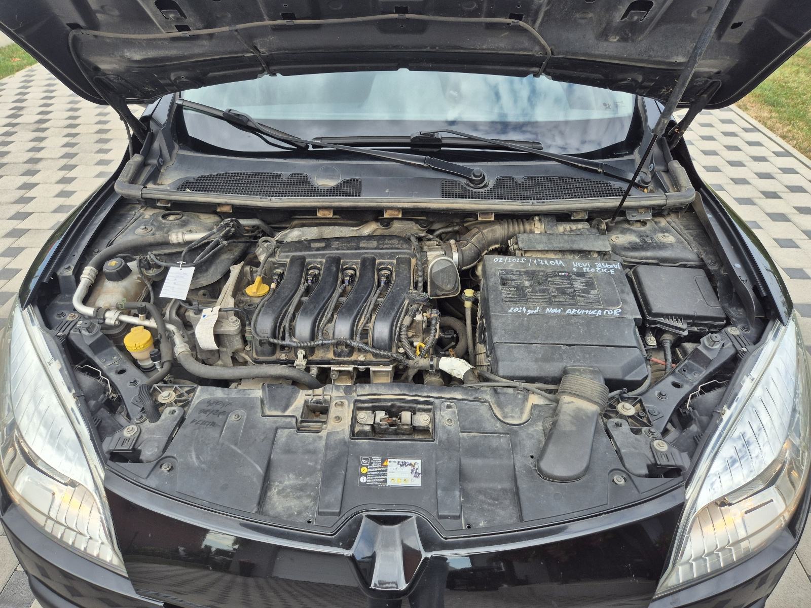 Renault Megane 1.6 16V 2011g REG:05/27 184 - TKm100% UREDAN AUTO, fotografija 15
