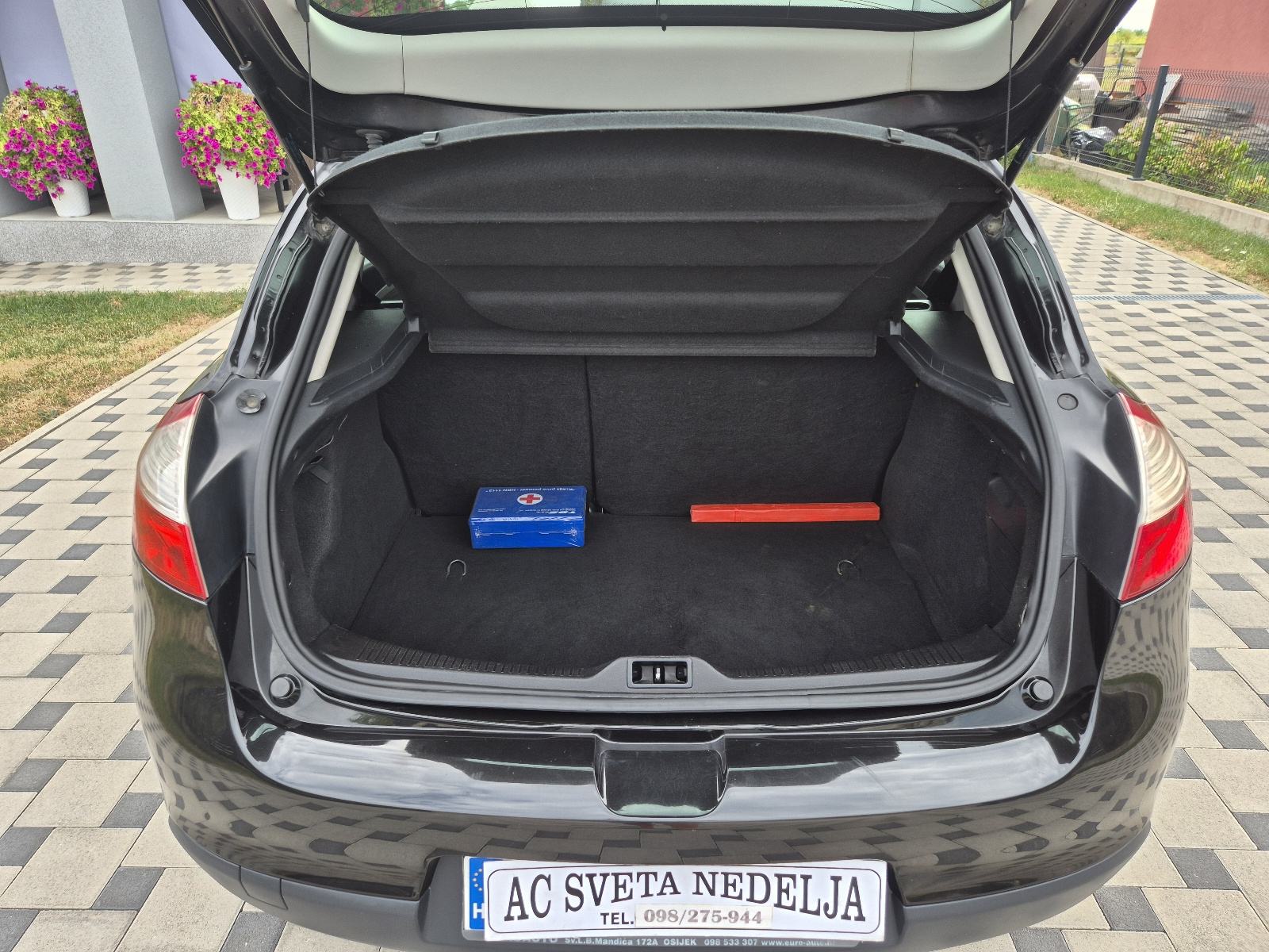 Renault Megane 1.6 16V 2011g REG:05/27 184 - TKm100% UREDAN AUTO, fotografija 10