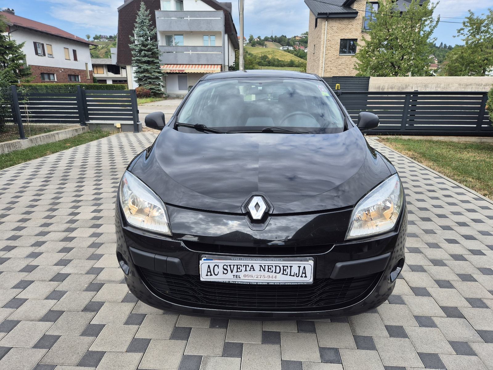 Renault Megane 1.6 16V 2011g REG:05/27 184 - TKm100% UREDAN AUTO, fotografija 6