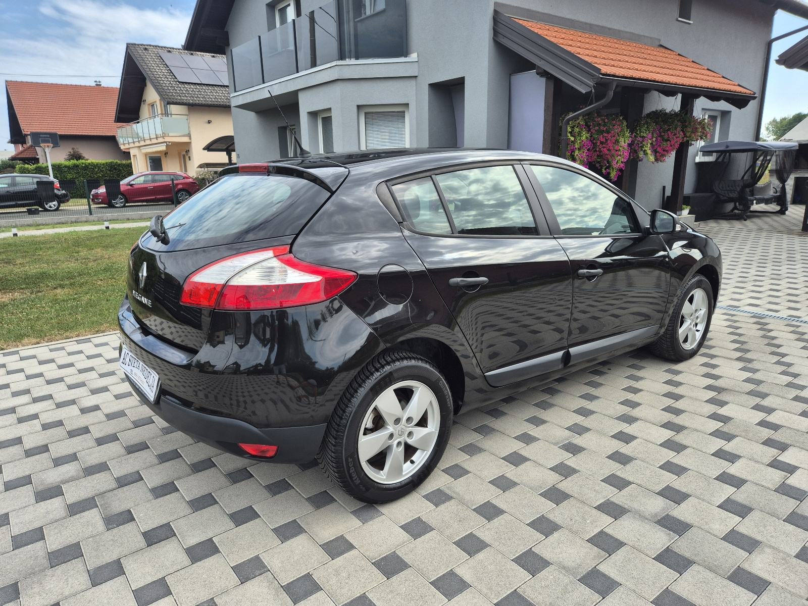 Renault Megane 1.6 16V 2011g REG:05/27 184 - TKm100% UREDAN AUTO, fotografija 4