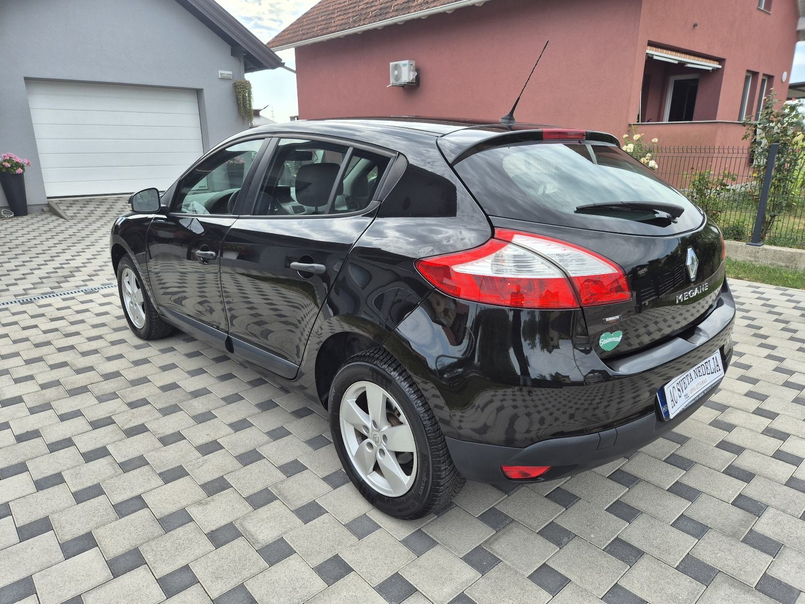 Renault Megane 1.6 16V 2011g REG:05/27 184 - TKm100% UREDAN AUTO, fotografija 3