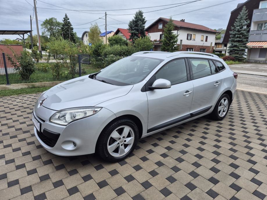 Renault Megane 1.6 16V 2011g Reg:07/27 185 TKm 100% SERVISNA, pogled izvana - slika 1