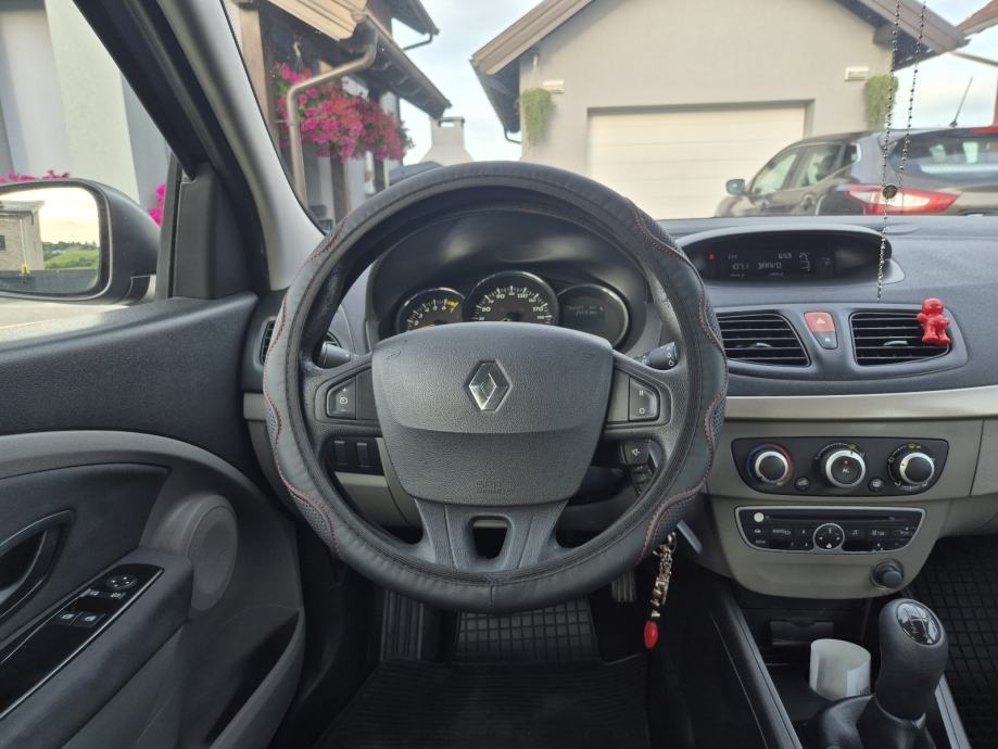 Renault Megane 1.6 16V 2012g Reg:04/27 150 TKm100% SERVISNA, fotografija 10