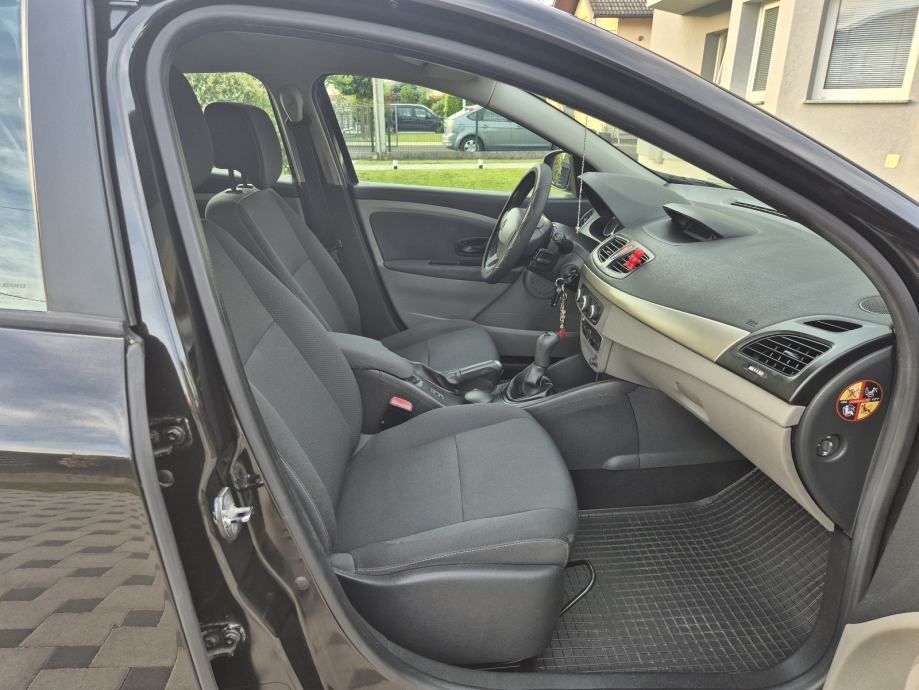 Renault Megane 1.6 16V 2012g Reg:04/27 150 TKm100% SERVISNA, fotografija 6