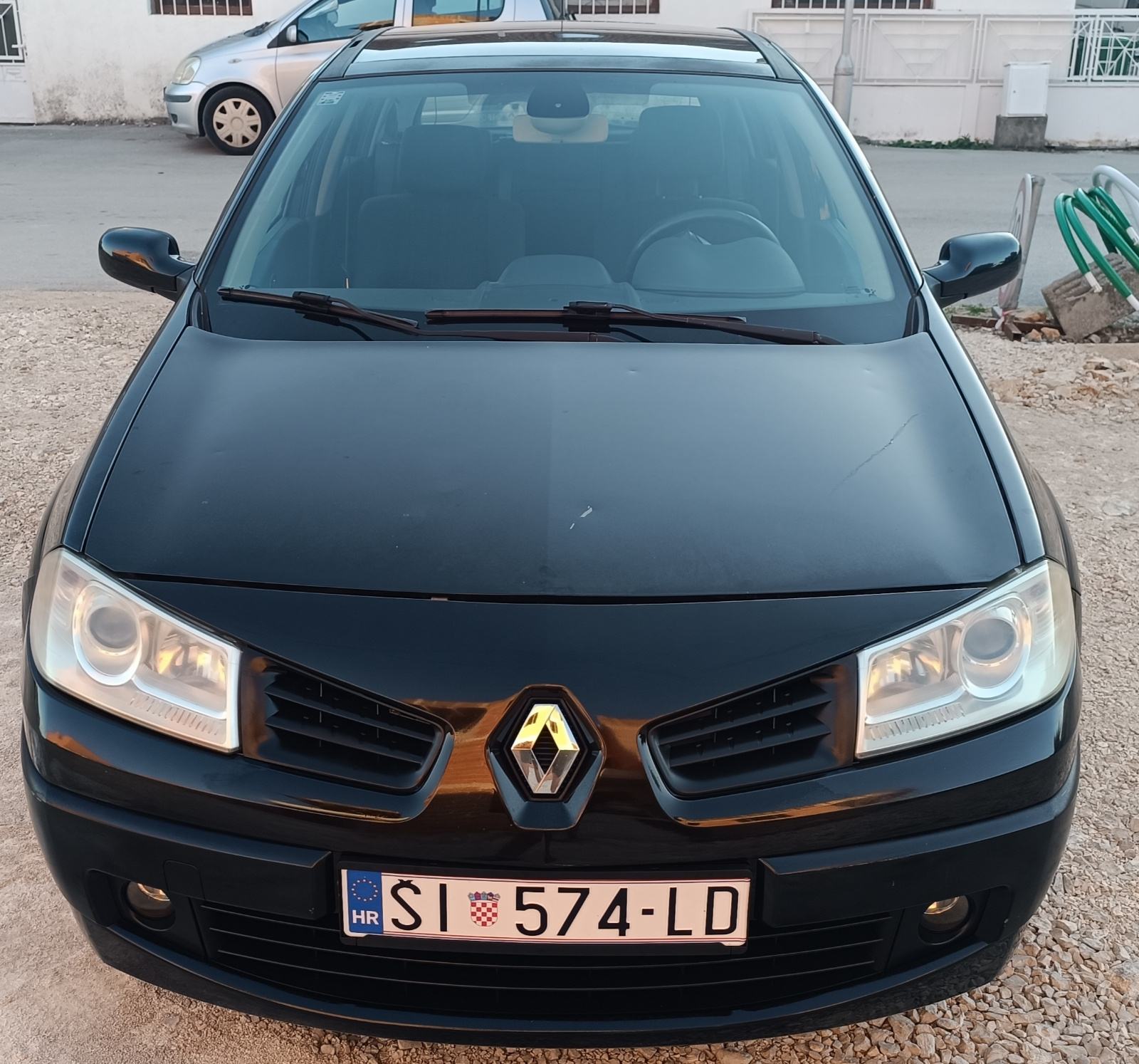 RENAULT MEGANE 1.6 16V BERLINA, pogled izvana - slika 1