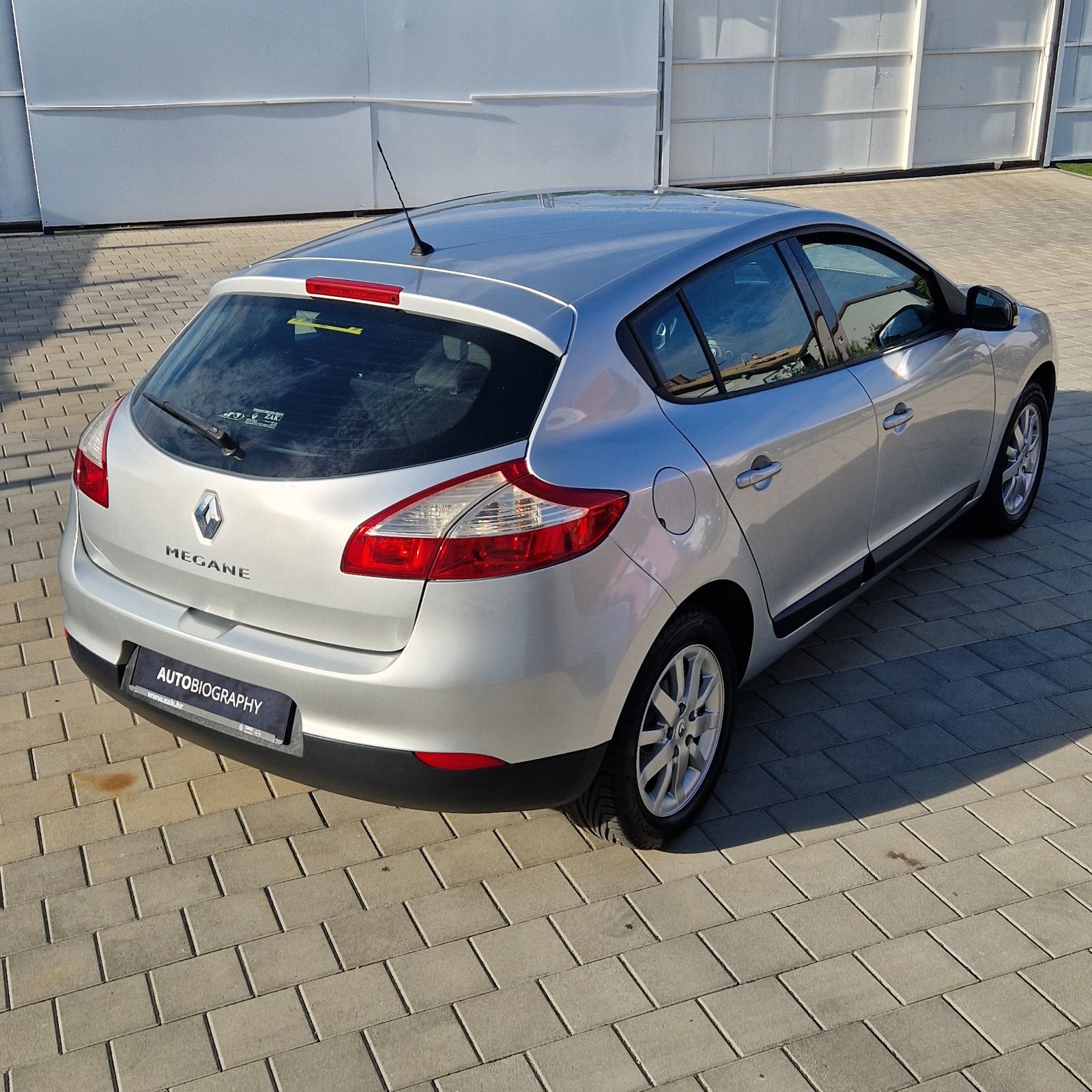 Renault Megane 1,6 benzinac ●HR auto ● 1.VLASNIK•129.ooo km ▪︎6 brzina, fotografija 4