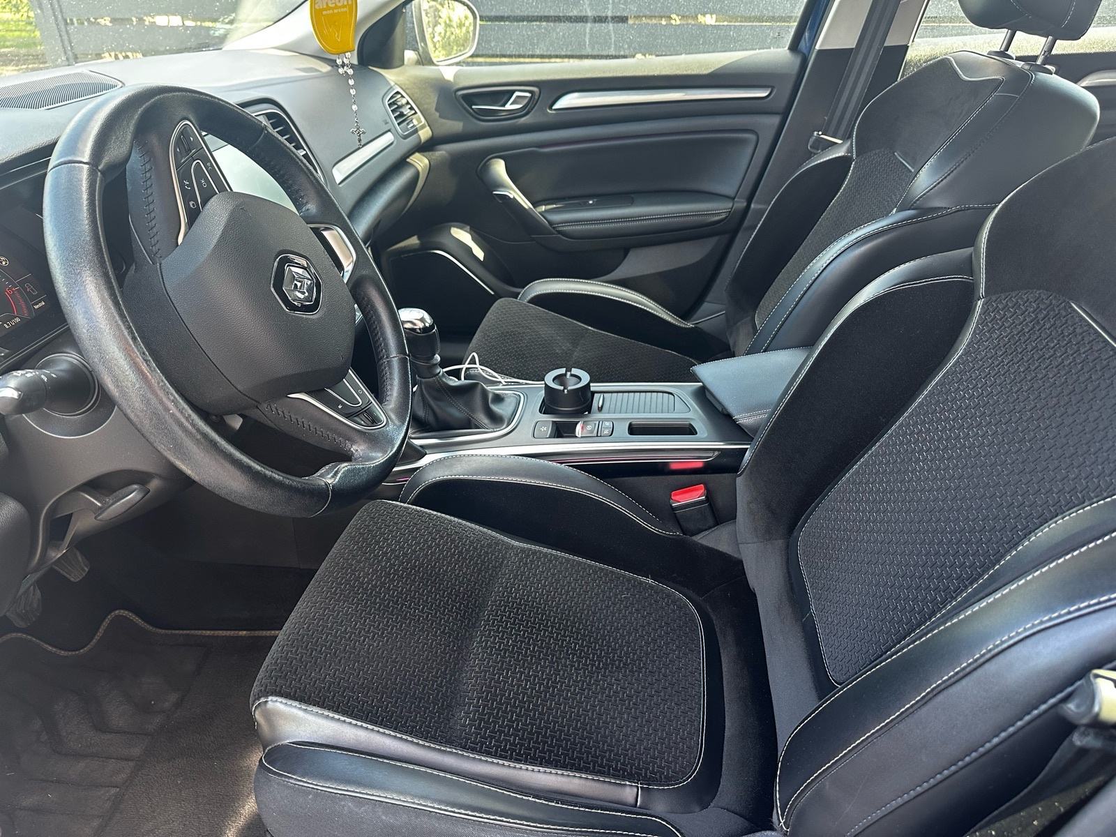 Renault Megane 2016 / benzin / REG do 06/2027, fotografija 4