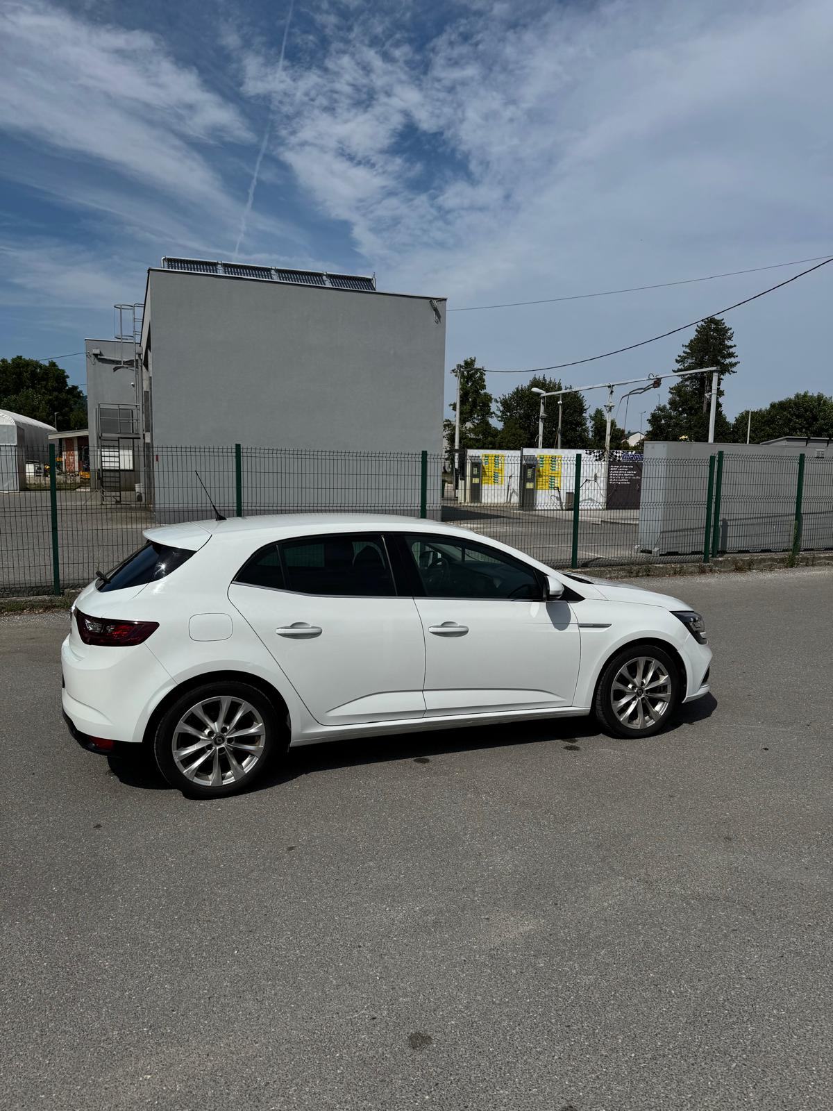 Renault Megane 2016. god, Intens oprema registriran do 06/2027, fotografija 7
