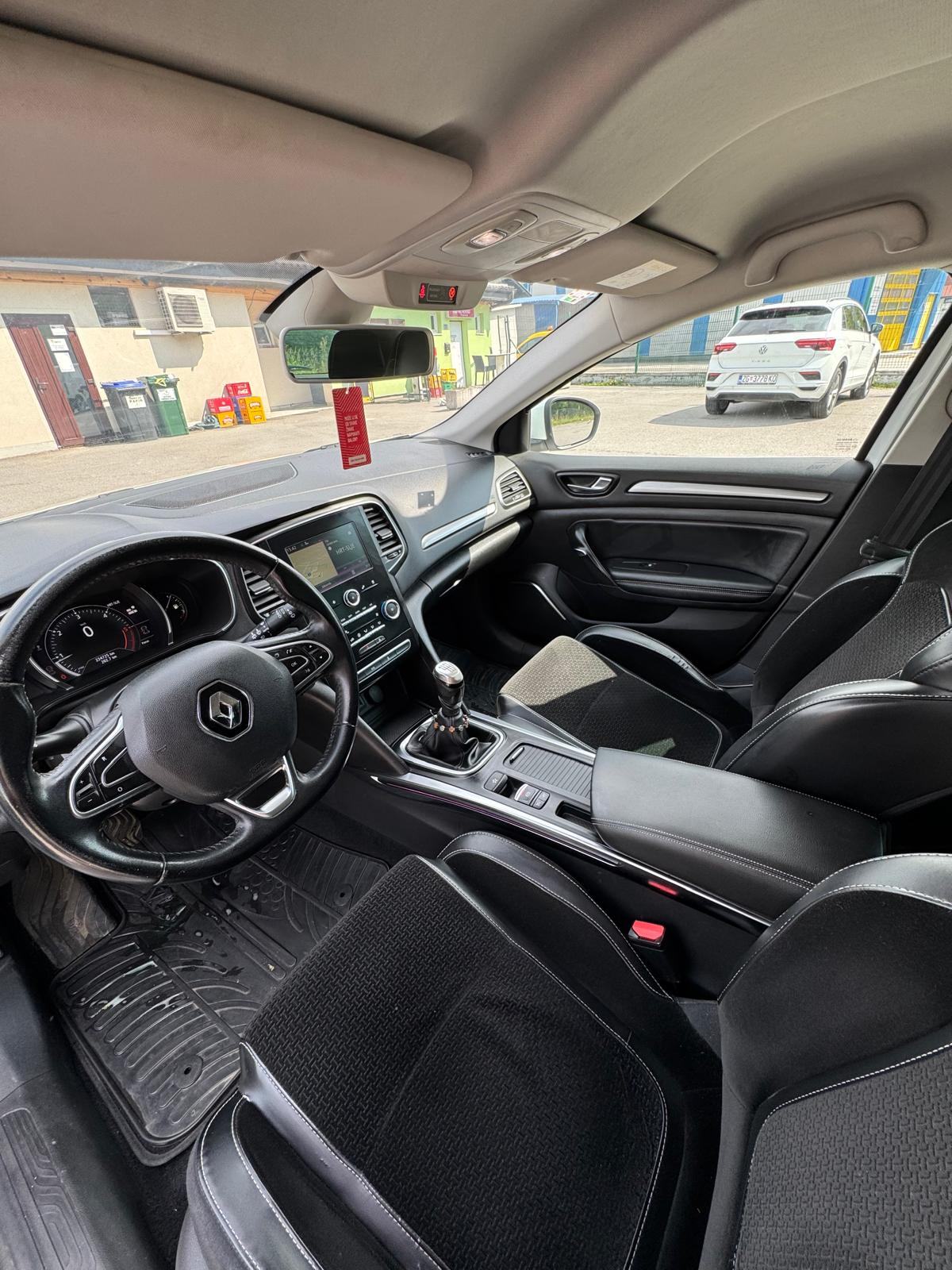 Renault Megane 2016. god, Intens oprema registriran do 06/2027, fotografija 9