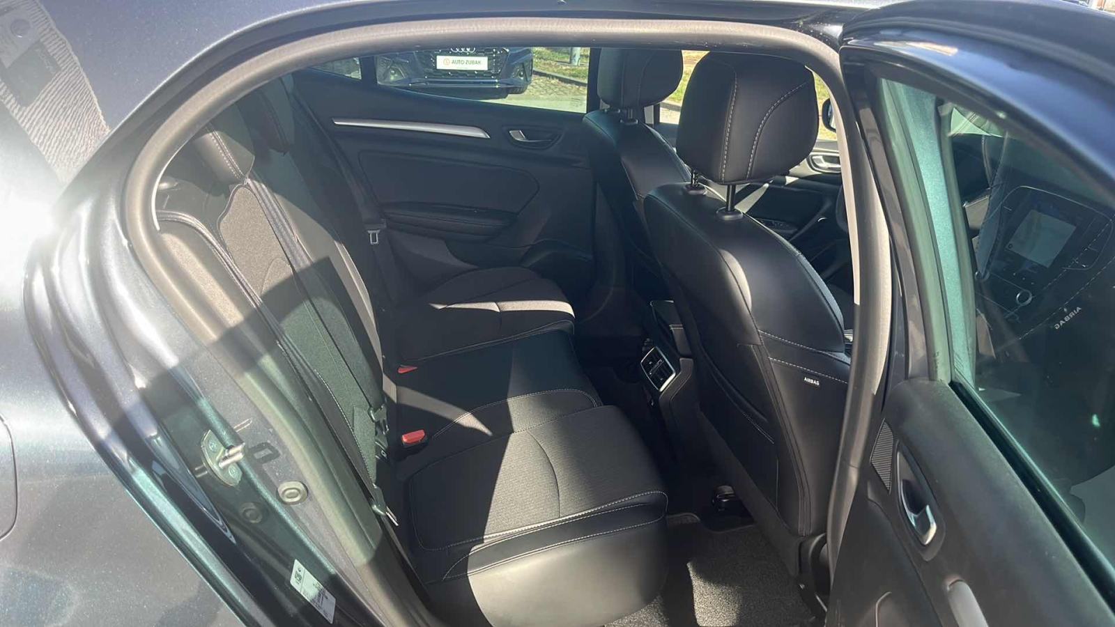RENAULT MEGANE 2023 • PREMIUM jamstvo • AutoZubak Rabljena, fotografija 10