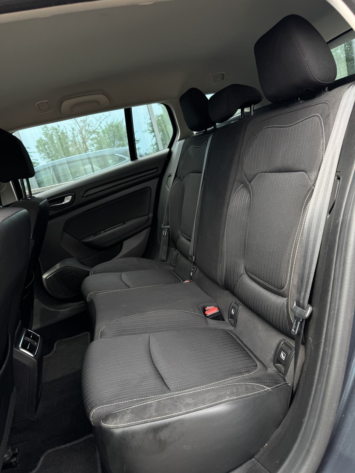 Renault Megane dCi AUTOMATIK - ATRAKTIVAN - REG 04/27 - PRILIKA !!, fotografija 20