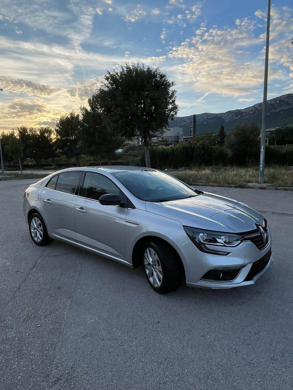 Renault Megane Blue dCi 115, 2019 god., fotografija 1