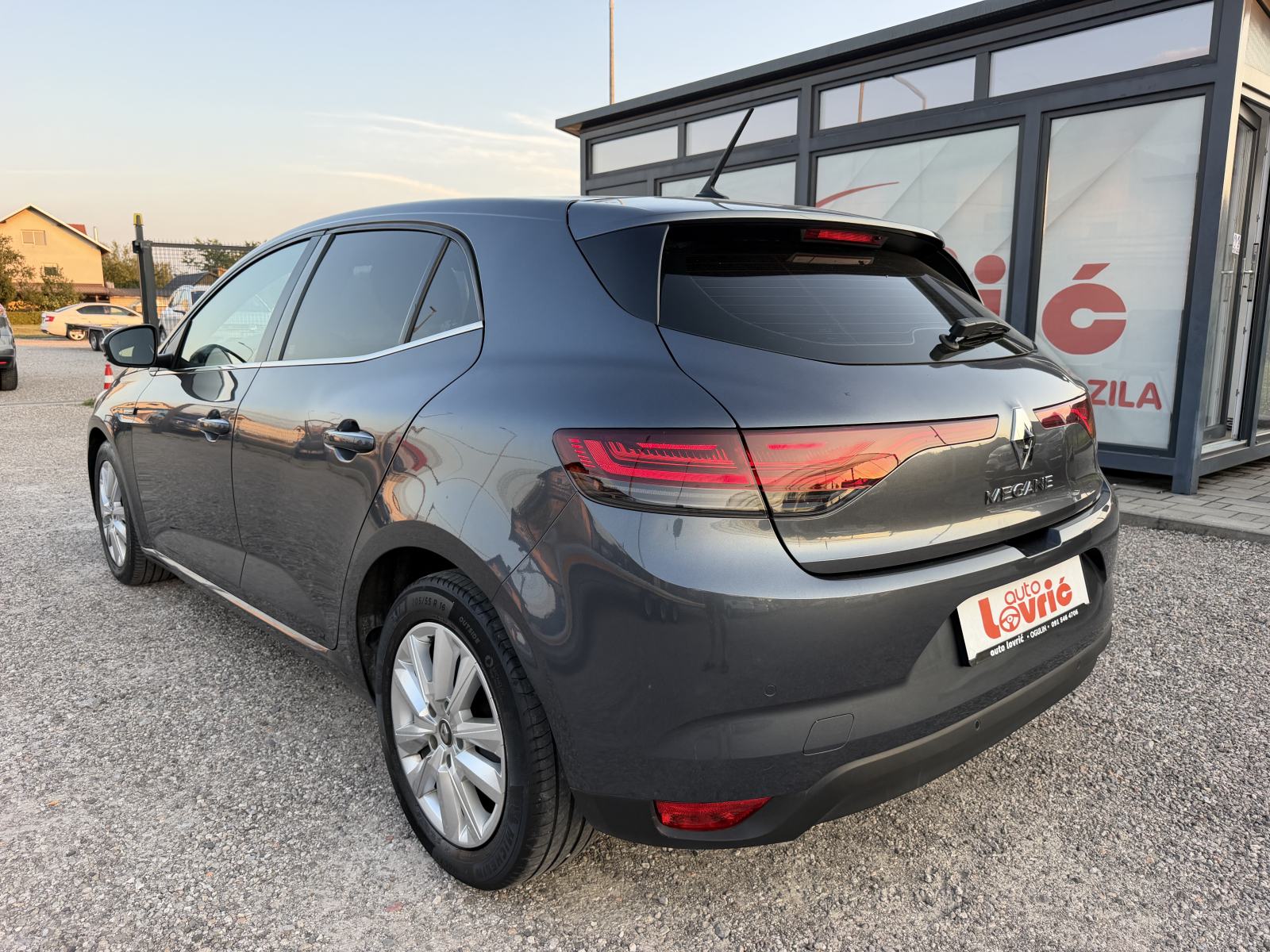 Renault Megane 1.5 dCi 115 - VIRTUAL COCPIT - KAMERA - GARANCIJA, fotografija 4
