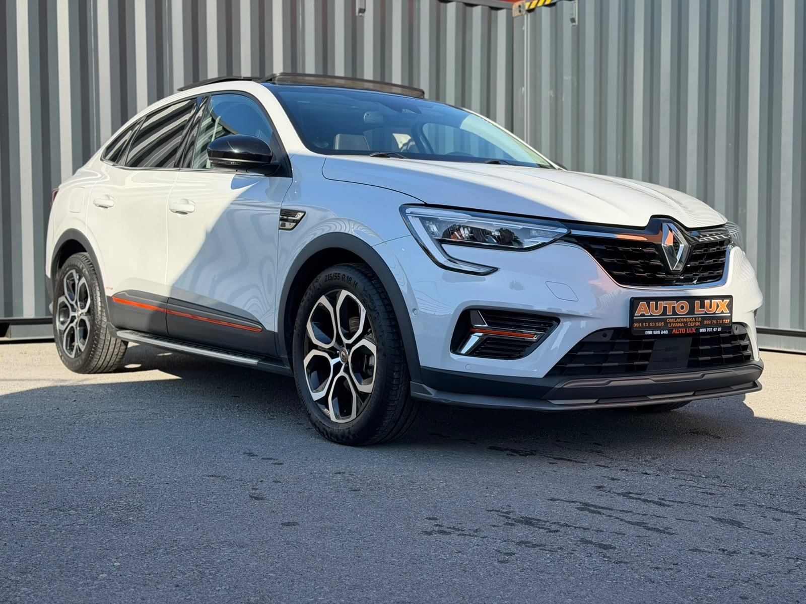 Renault Megane Conquest 1.6 automat •2022g•Pano•Kamera•LeasingBezUčešć, pogled izvana - slika 1