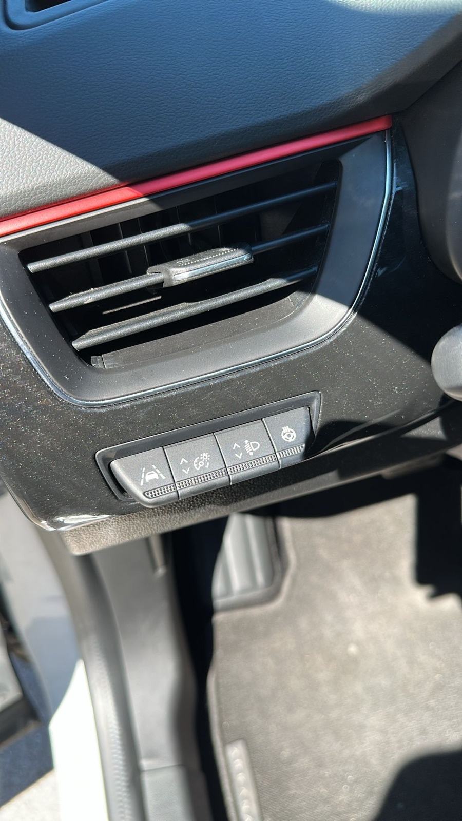 Renault Megane Conquest 1,6 E TECH HYBRID 145 Rs line full oprema, fotografija 14