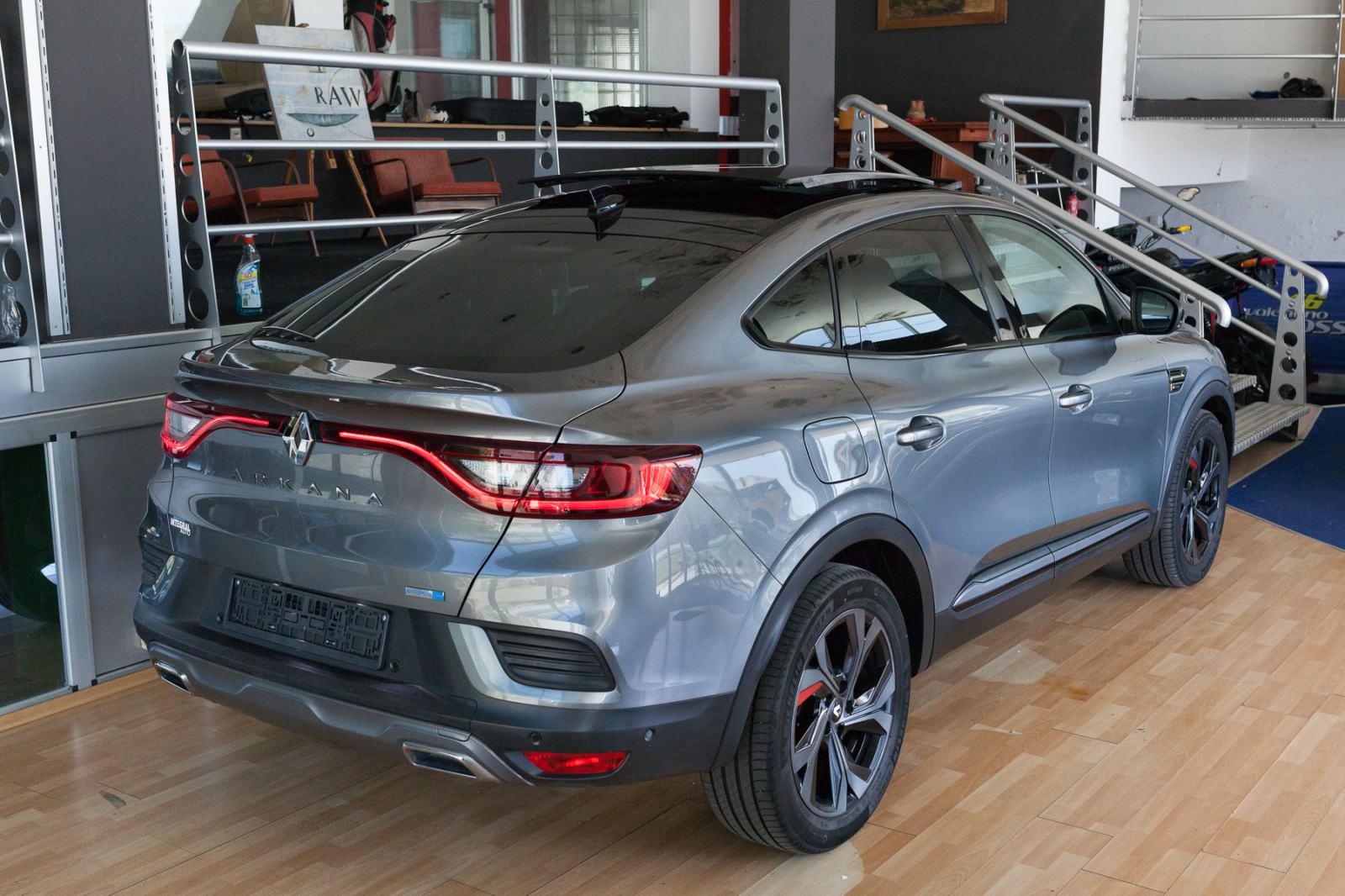 Renault Megane Conquest 1.6 hybrid RS line/FULL OPREMA /LEASING/SERVIS, fotografija 7