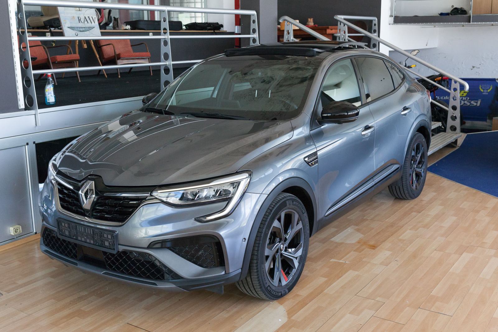 Renault Megane Conquest 1.6 hybrid RS line/FULL OPREMA /LEASING/SERVIS, fotografija 3