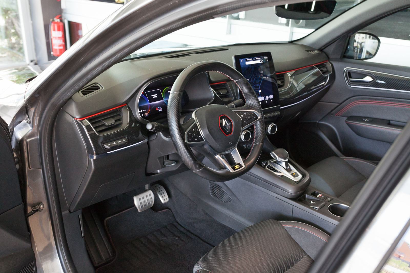 Renault Megane Conquest 1.6 hybrid RS line/FULL OPREMA /LEASING/SERVIS, fotografija 15