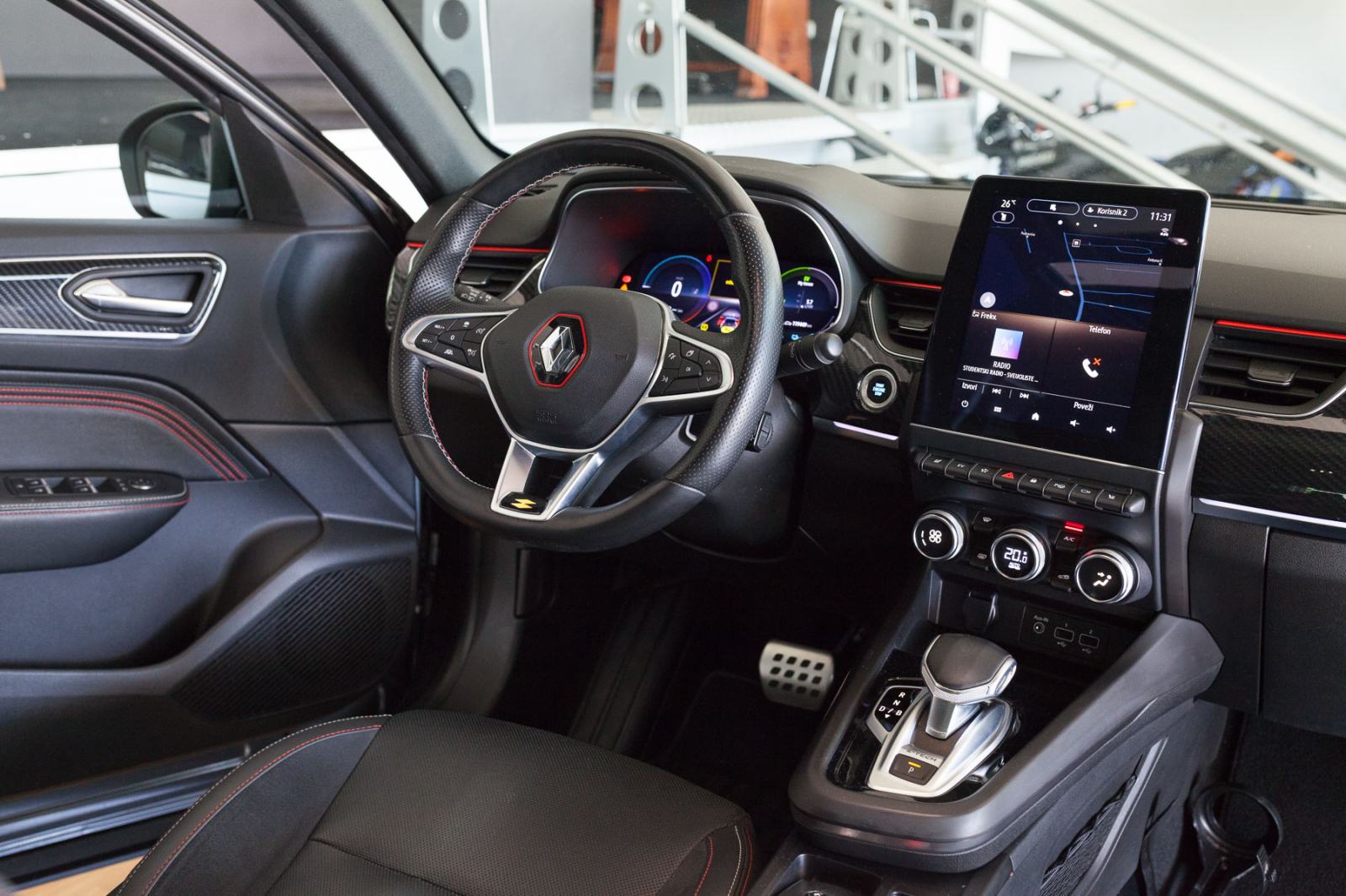 Renault Megane Conquest 1.6 hybrid RS line/FULL OPREMA /LEASING/SERVIS, fotografija 14