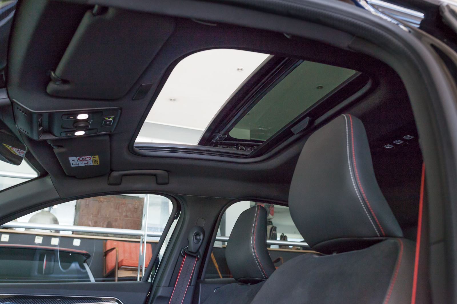 Renault Megane Conquest 1.6 hybrid RS line/FULL OPREMA /LEASING/SERVIS, fotografija 16