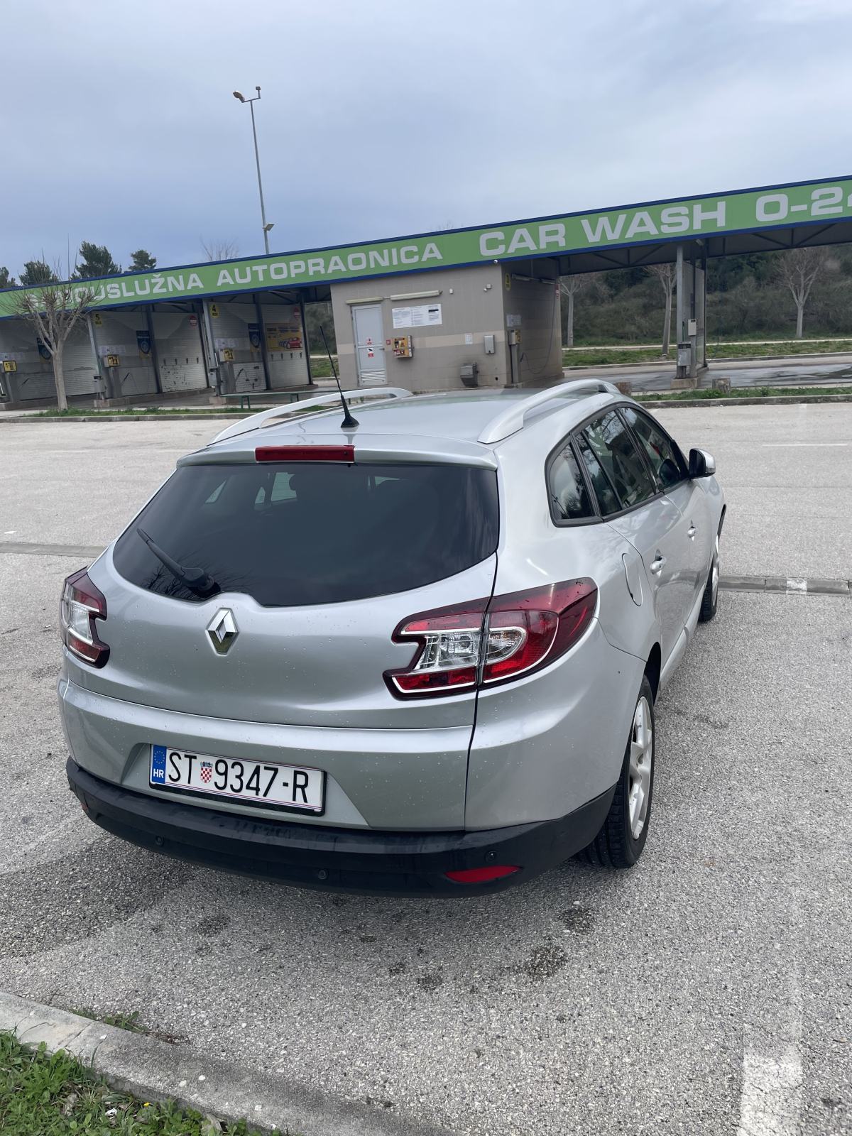 Renault Megane 1.5 dCi 2015 – novo kvačilo, nove gume, reg 03/27, fotografija 5