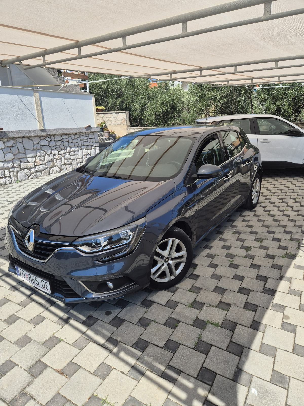 Renault Megane dCi automatik, fotografija 4