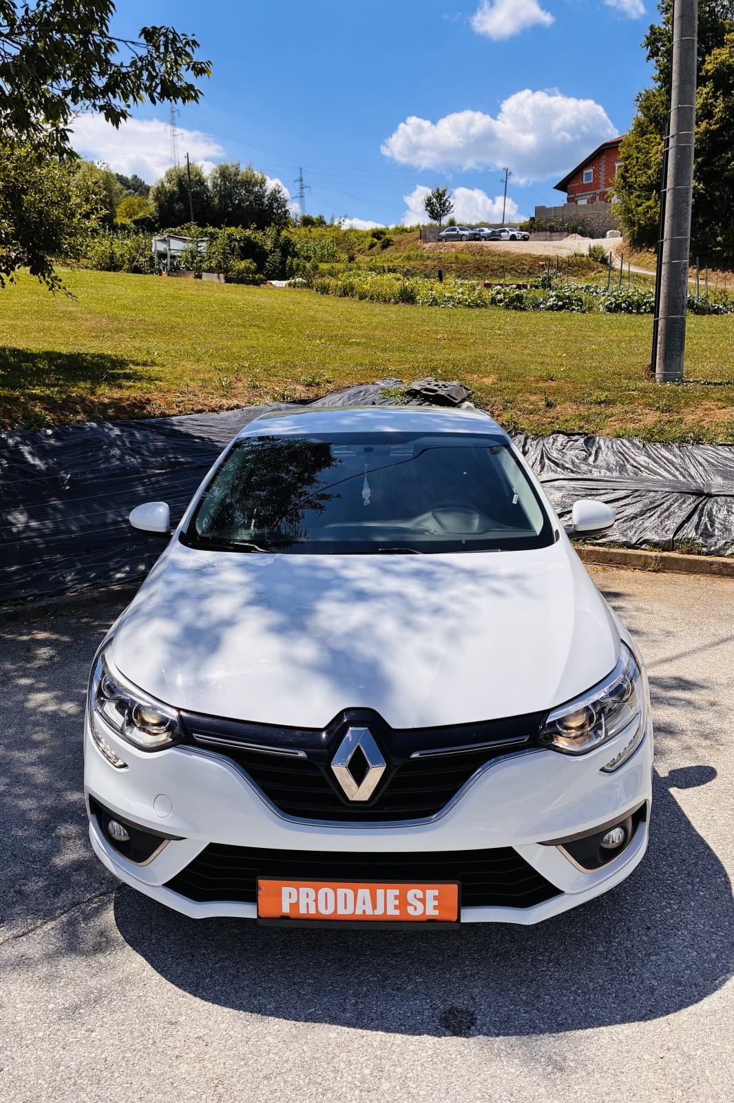 Renault Megane - Dizel - 110 000 Km - 2020 godina, pogled izvana - slika 3