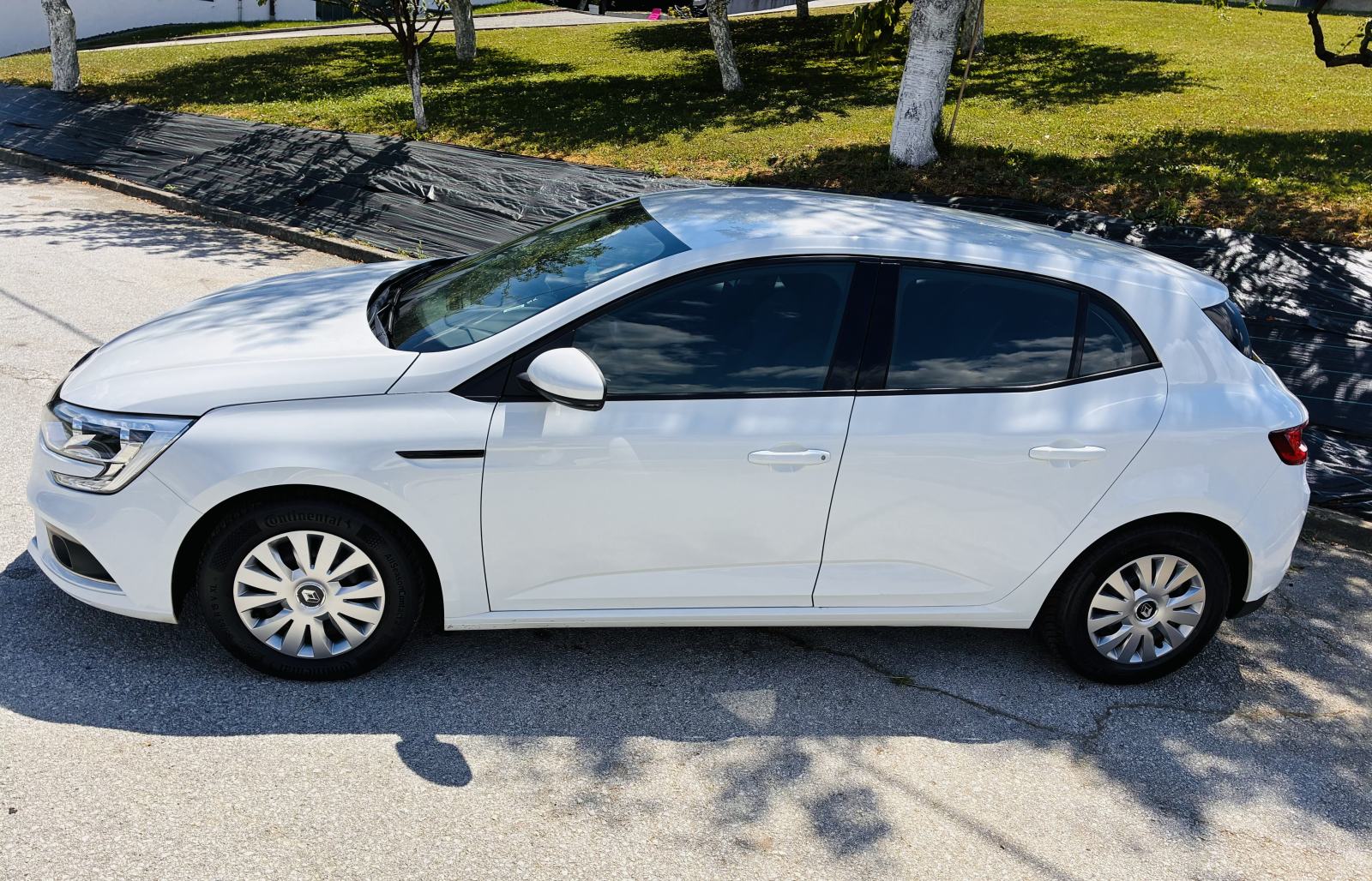 Renault Megane - Dizel - 110 000 Km - 2020 godina, pogled izvana - slika 5